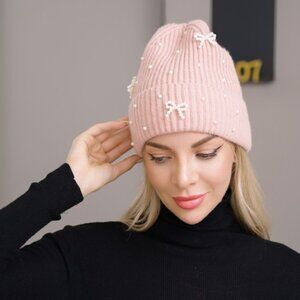 Soft Pink Bow Charms Pearl Beanie Hat Knitted for Women NWT